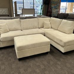Cream Sectional W Storage Ottoman 