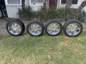 22 By 9.5  VCT CHROME WHEELS AND TIRES PACKAGE OFF MY 2020 CADILLAC ESCALADE