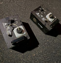 2 CHAUVET DJ GEYSER T6 Fog Machines