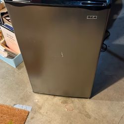 Yard Sale With Appliances 