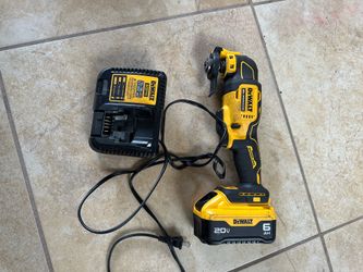 Dewalt OSCILLATING MULTI-TOOL KIT