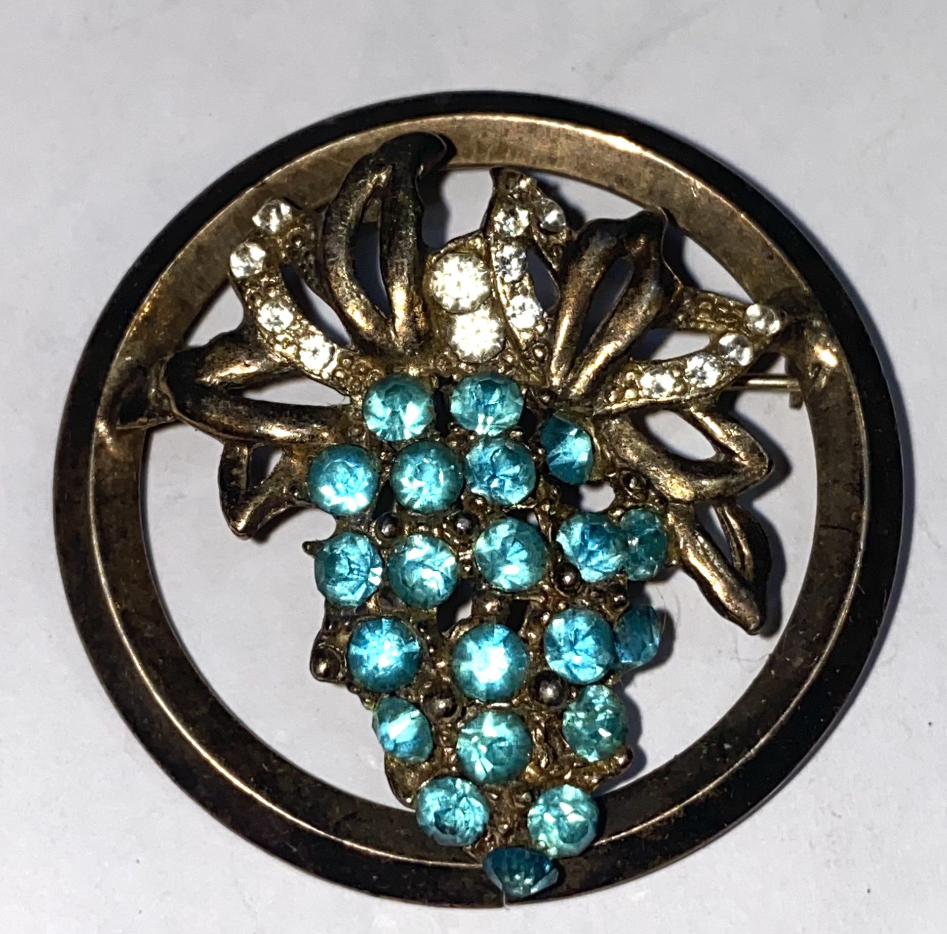 vintage brooch/pin