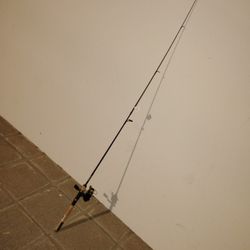 Real Nice Daiwa D Shock F562UL Fishing Rod & Reel