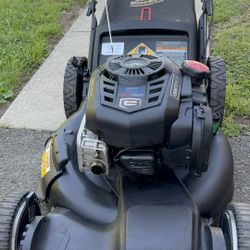 BS Self Propelled 7.25 HP 22 Inch Bagger