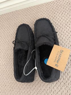 Bearpaw Black Moccasin Slippers Size M(9-10)