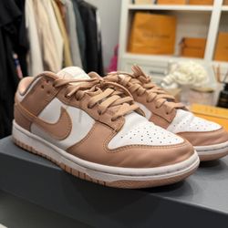 Women’s Nike Dunks