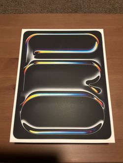 iPad Pro 13-Inch (New M5 Chip) XDR Display, 2TB, Wi-Fi 6E + 5G Cellular, Space Black