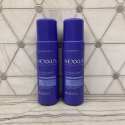 Nexxus HY-VOLUME Weightless Lift Cloud Foam For Flat & Limp Hair PROTEIN FUSION with Collagen Protein & Hyaluronic Acid for 48 Hours of Volume, 5.5 fl