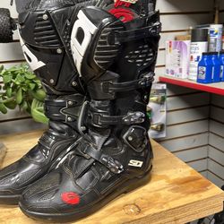 Dirt Bike Boots
