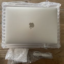 MacBook Pro Retina 13-inch (2019) Core i17 -16GB - SSD 256GB