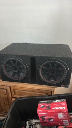 Kicker 12 inch  comp VR speakers inbox