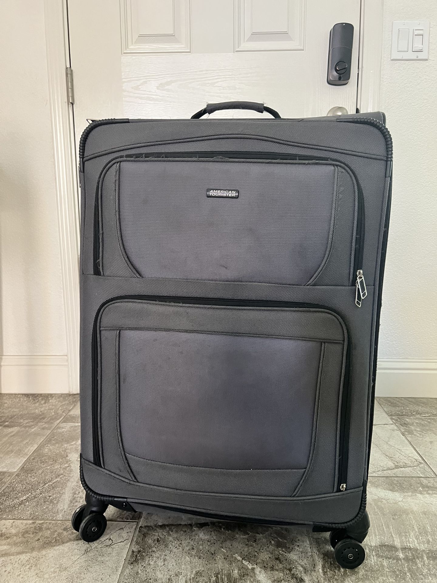 American Tourister, Four Wheel Spinner Large Suitcase, Luggage