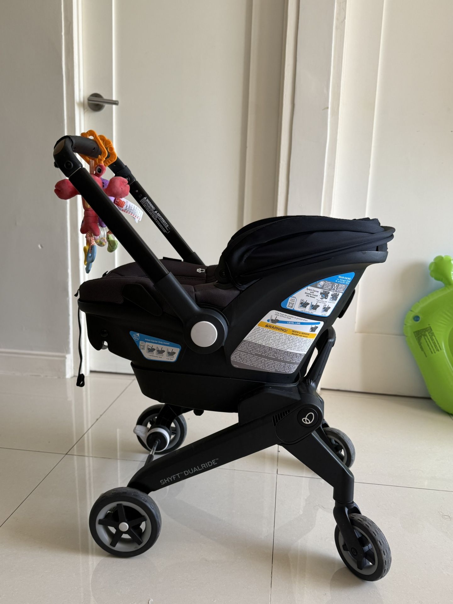 Evenflo Shyft Dual ride