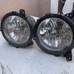 Jeep Wrangler JL Headlights