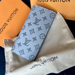 PRE-OWNED BRAZZA WALLET IN ANTHRACITE GREY