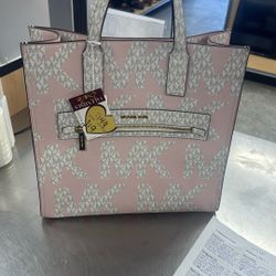 Micheal Kors Purse 