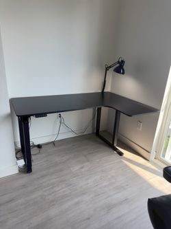 L-Shaped Electric Standing Desk - Dual Motor 4-Leg Lift - Black
