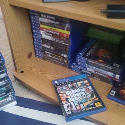 Tons of PS4 and PS5 games
