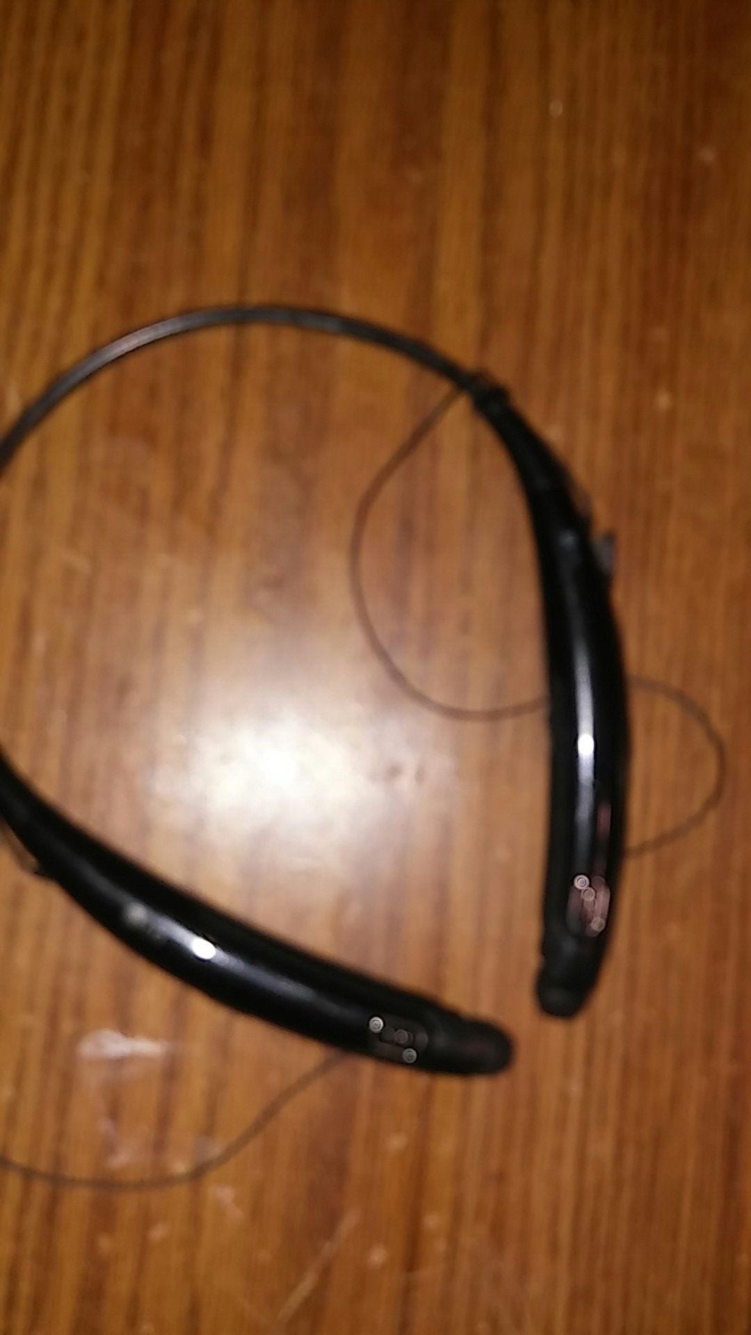 Wireless headphones LG