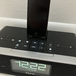 iPod + iPhone 4 Dock Speaker 