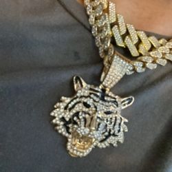 18’ Cuban Link Chains And Pendant 