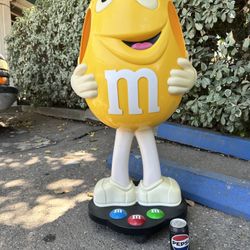 M&m Vintage Store Display
