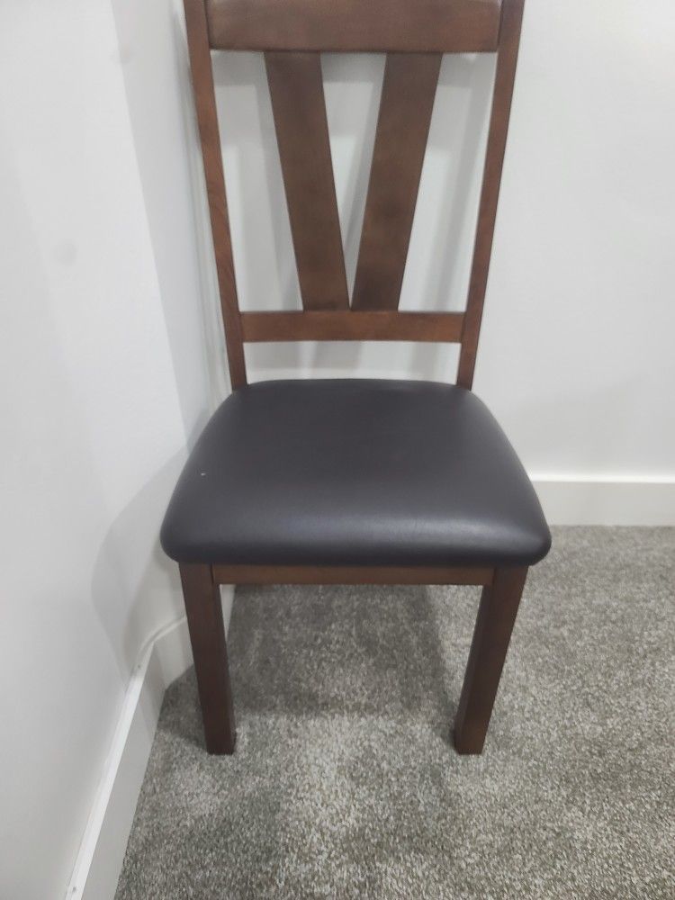 Dining Chairs New Wooden Great Condition