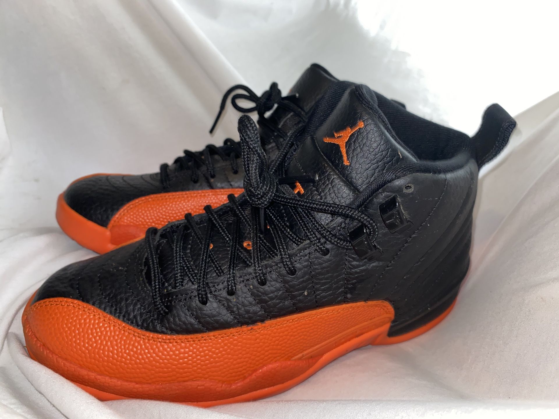 Jordan 12 Retro "Brilliant Orange" Women's Shoe
