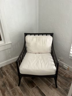 Pair Of Nice Pottery Barn Dark Wicker Chairs And Cushions 