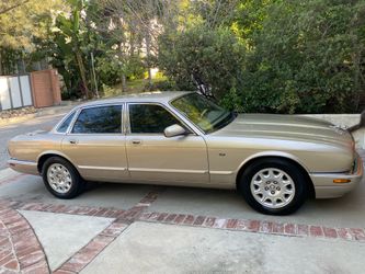 2001 Jaguar XJ8 Sedan