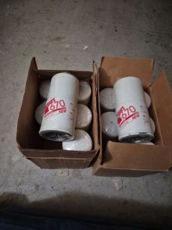 2- 6pack boxes of new fleetgaurd 670 oil filters *****$20 a piece or *****$100 for 6pack box
