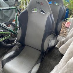 A Pair of Matrix Sport Racing Car Seats *Read description 