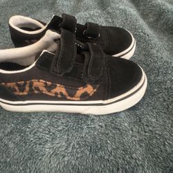 New Vans 8c $25