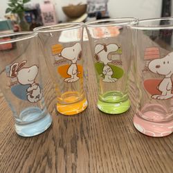 Snoopy/Peanuts Large Shot glasses Set Of 4