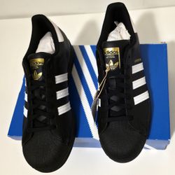 Adidas Superstar Black and White Shoes. Mens 10.5.