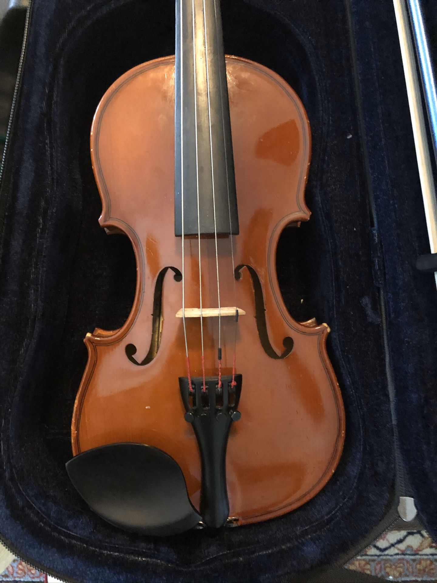 1/4 Violin for Child with shoulder rest, 2 bows and hard case