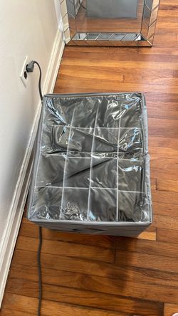 Shoe box