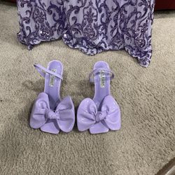 Lavender Purple Bow Decor Vegan Patent Shiny cape Cape Robbin heels 