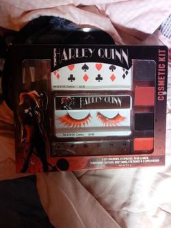 Harley Quinn makeup