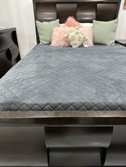 Bedroom set
