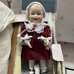 Ashton Drake Mini Doll Set W/Frame