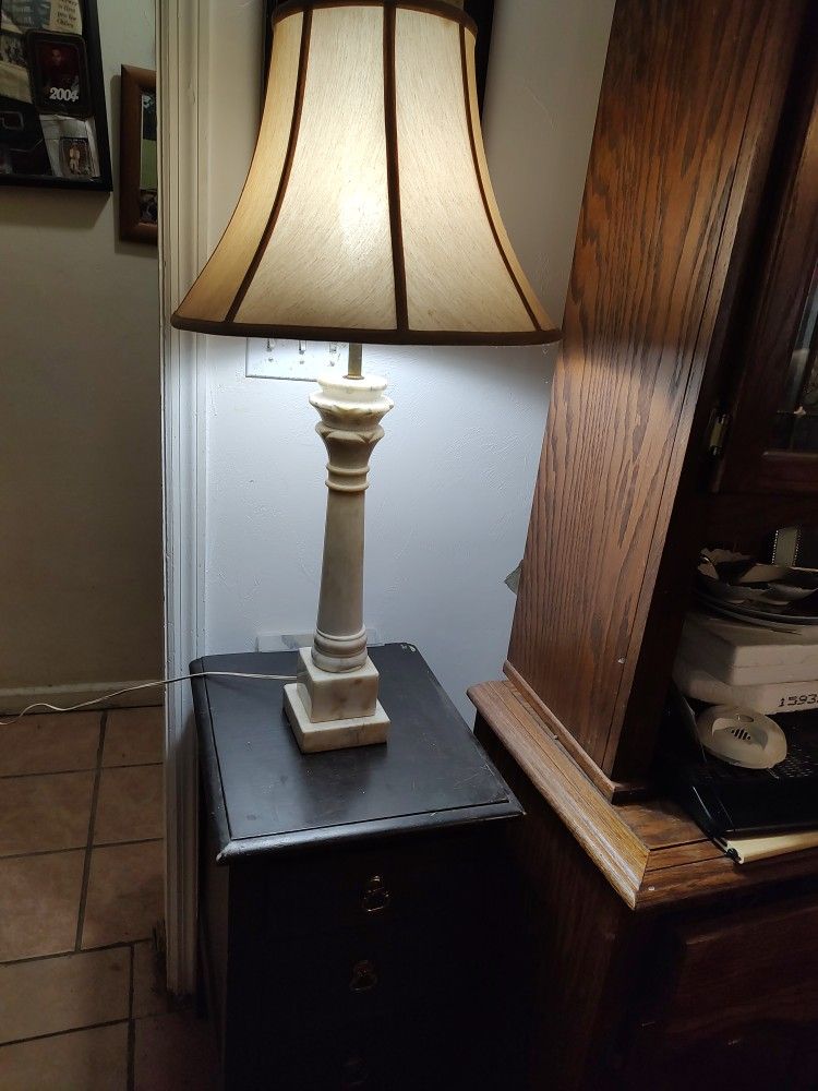 Classical Marble Column Table Lamp