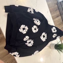 Denim Tears Size XL Runs Small 