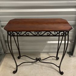 Used Entry/Console/Sofa Table