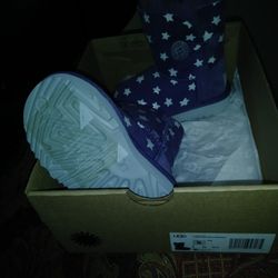 UGG/ Toddler/size 6/ Purple/new