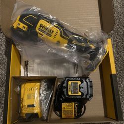 Dewalt Fine Tool W Charger & Battery 3 Pack