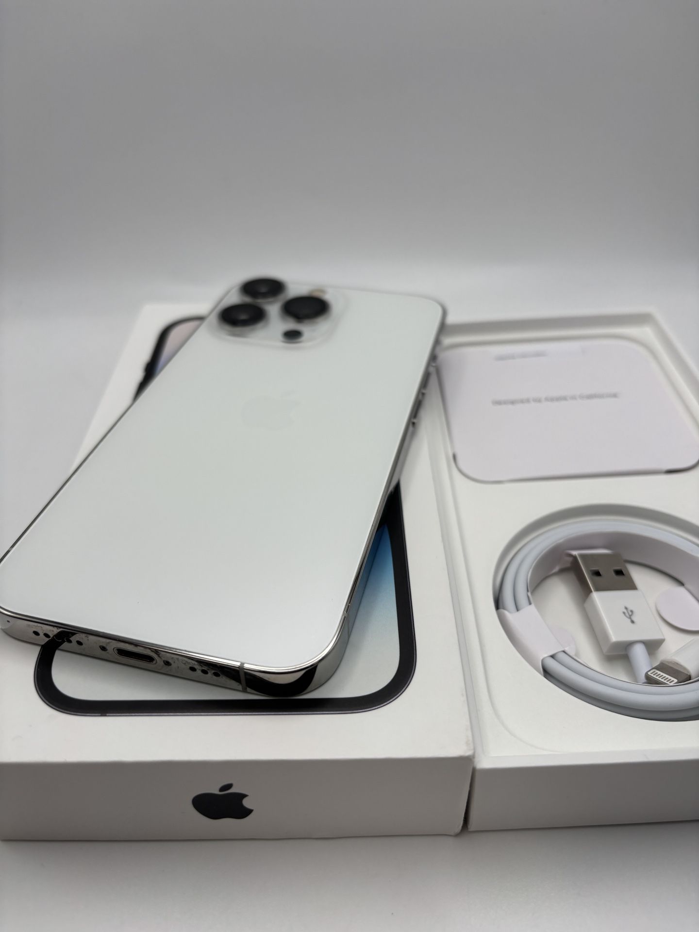 White 13 pro 128gb unlocked for any carrier battery health 91 