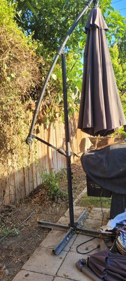 2 Adjustable Extendable Umbrella