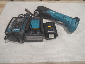 Makita XMT03 18V Brushless LXT Multi-Tool, 4ah Battery, Charger
