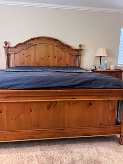 Cal King Bedroom Set 4 Piece